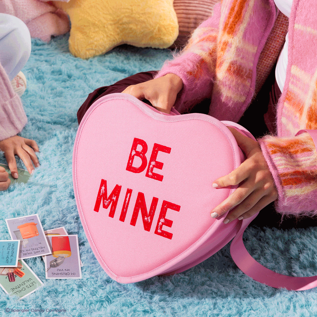 sweethearts-candies-be-mine-cooler-bag-i7 Sweethearts_NATIVE_PDP_Novelty-Tote_GIF.gif