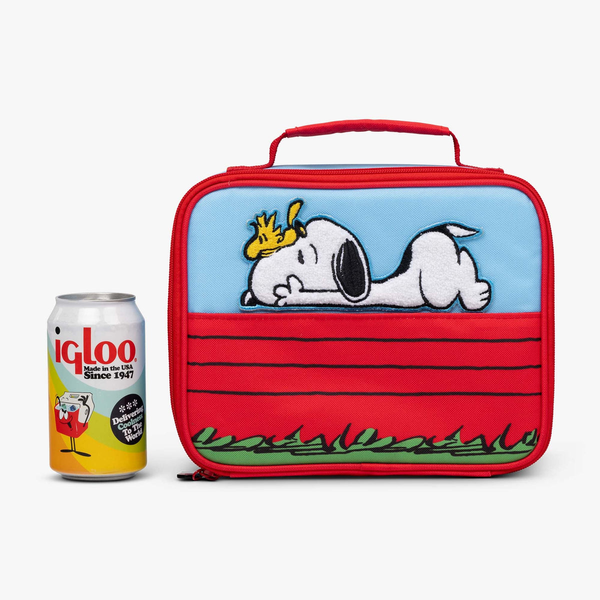 snoopy-s-doghouse-horizontal-lunch-cooler-bag-v7 00028034-P.jpg