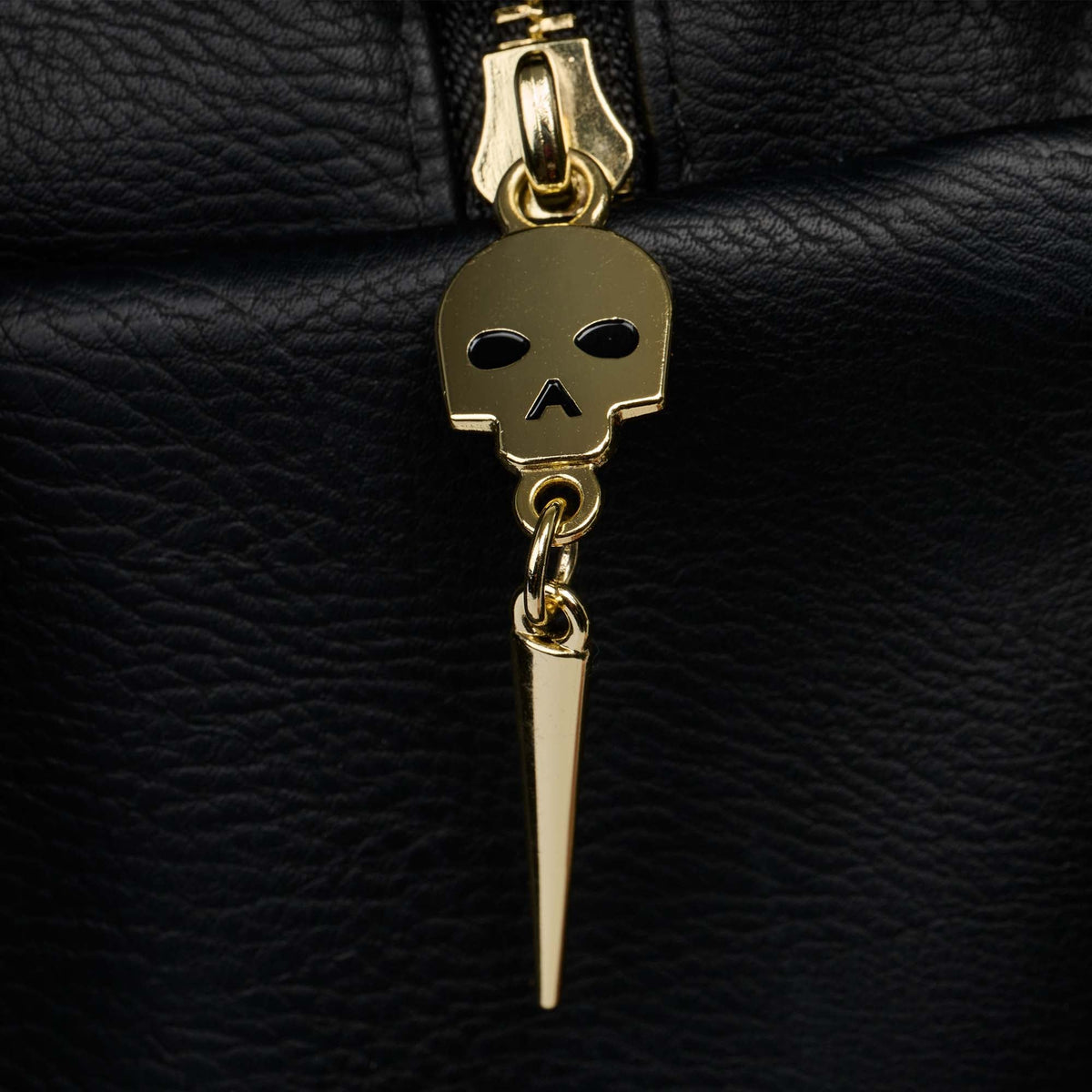 liquid-death-coffin-crossbody-cooler-bag-q3 00028055-Z.jpg