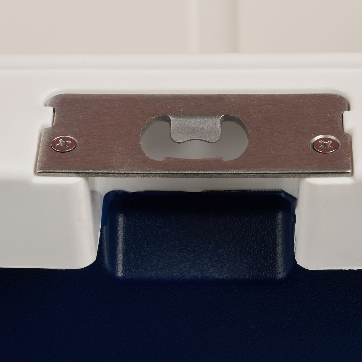 trailmate-25-qt-cooler-y1 00033130-BO.jpg