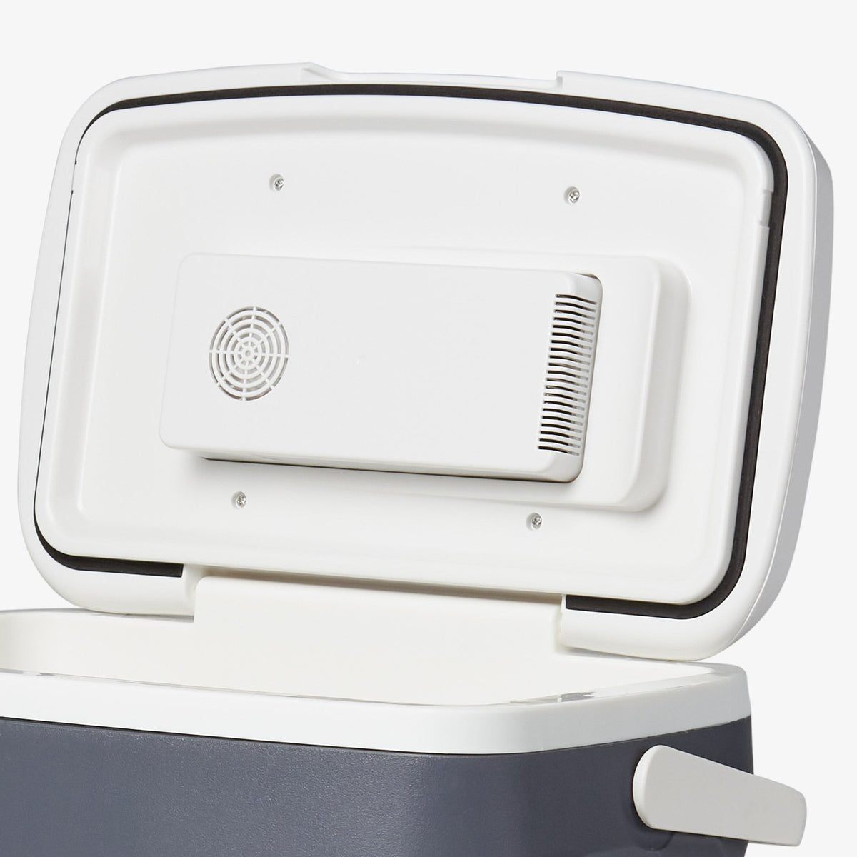versatemptm-28-qt-portable-electric-cooler-p0 00040390_7.jpg