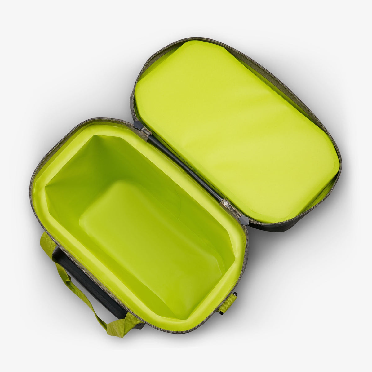 trailmate-36-can-cooler-bag-n2 00066773-O3.jpg